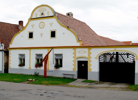 24. Holašovice