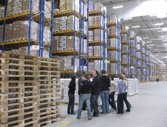 13. Paletové skladování