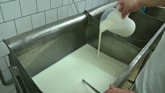 16. Úprava obsahu tuku v mléce na vaně