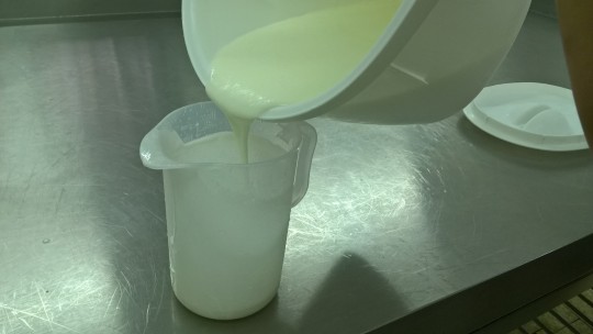 18. Odměření potřebné dávky smetanového zákysu