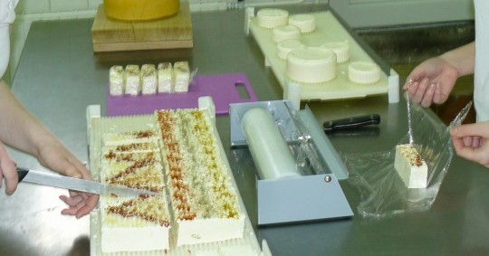 27. Ochucování, porcování a balení čerstvého sýra