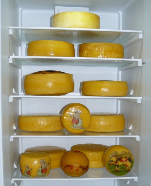 30. Polotvrdé sýry připravené k distribuci