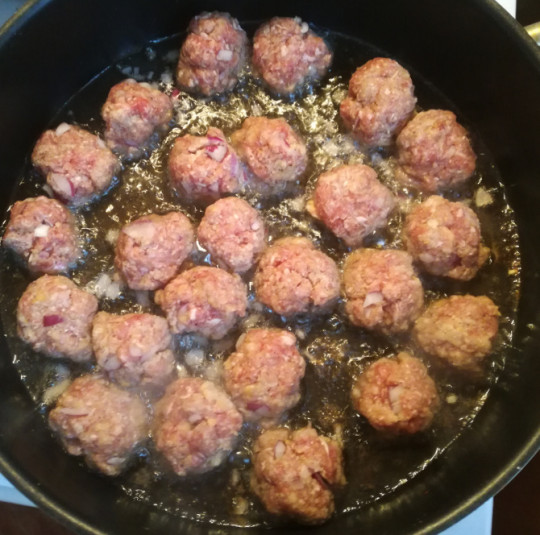 5. Fried meatballs