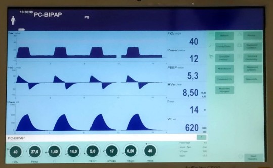 29. Detail obrazovky dýchacího přístroje