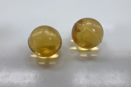 31. Globule z glycerogelu želatiny