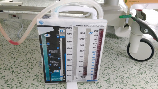 14. Hrudní drenážní systém