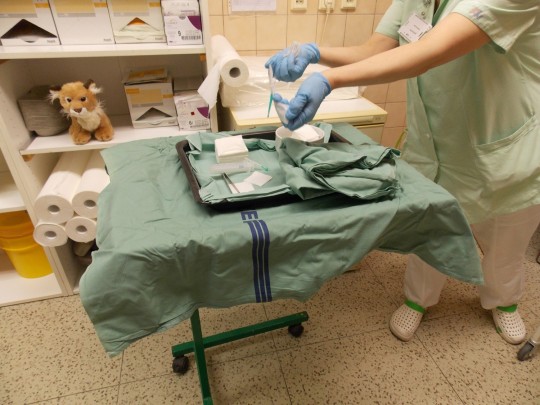 27. Příprava sterilního stolku