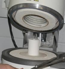 23. Keramická pec pro presování